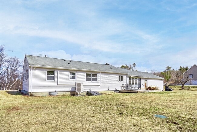 Building Photo - 60 Overlook Rd