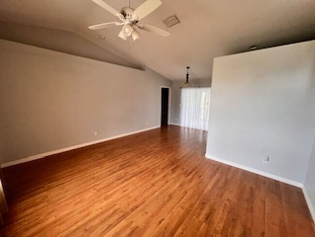 Building Photo - Annual DEEP CREEK Rental - 3/2/2