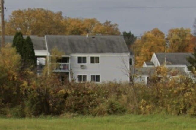 Building Photo - 636 Berry Ln