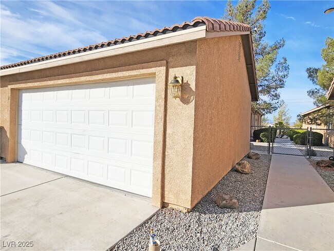 Foto del edificio - 1340 Pocahontas Ave