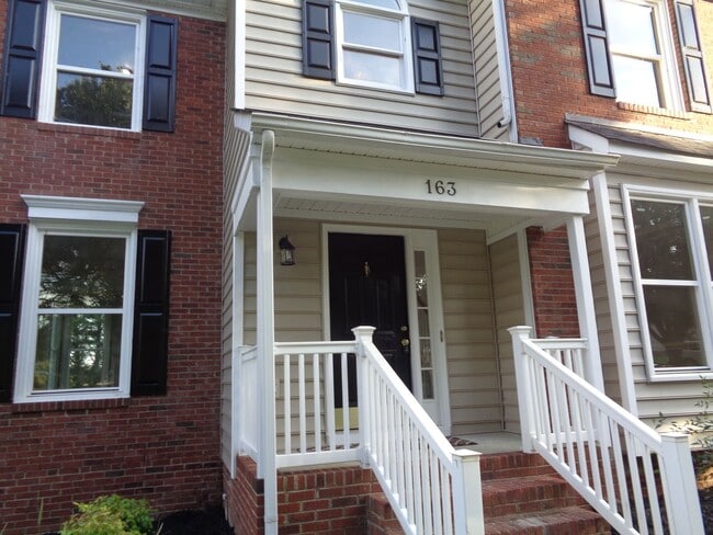 Building Photo - Awesome House for Rent in Advance