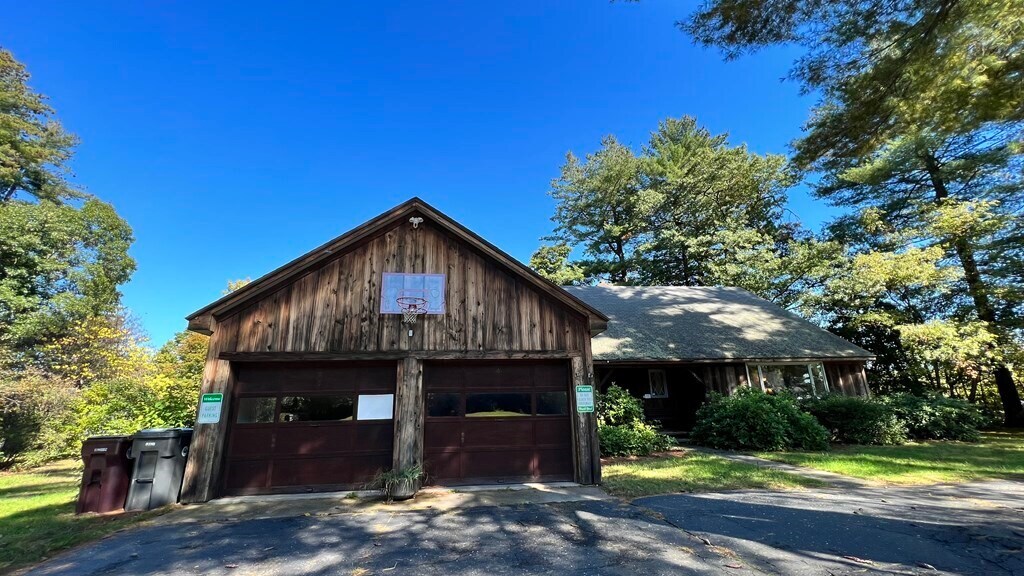 191 Montgomery Rd, Westfield, MA 01085 House Rental in Westfield, MA