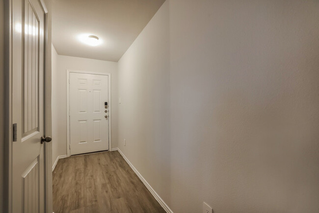 Building Photo - 2655 Bouvardia Wy