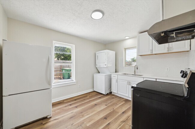Foto del edificio - 2802 Hardy St