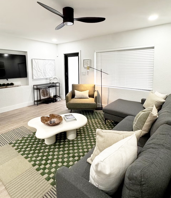 Building Photo - 1617 NW 7th Terrace