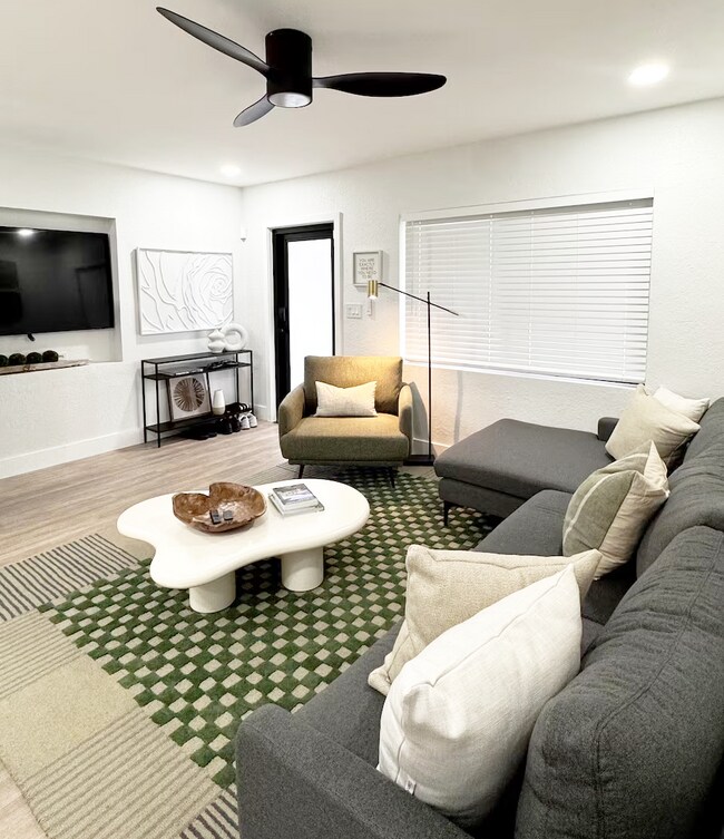 Foto del edificio - 1617 NW 7th Terrace