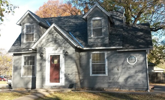 Foto del edificio - 904 E 17th St