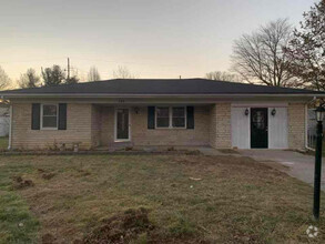 Building Photo - 122 Estonia Dr