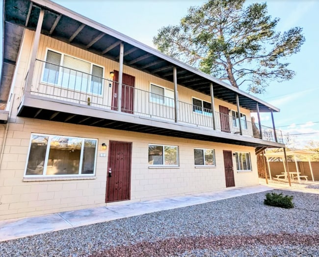 Building Photo - 2821 N Columbus Blvd