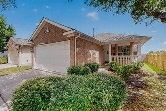 Building Photo - 14301 Pebble Run Path