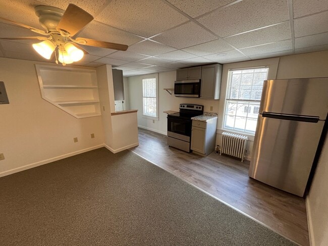 Building Photo - 14 Myrica Ave