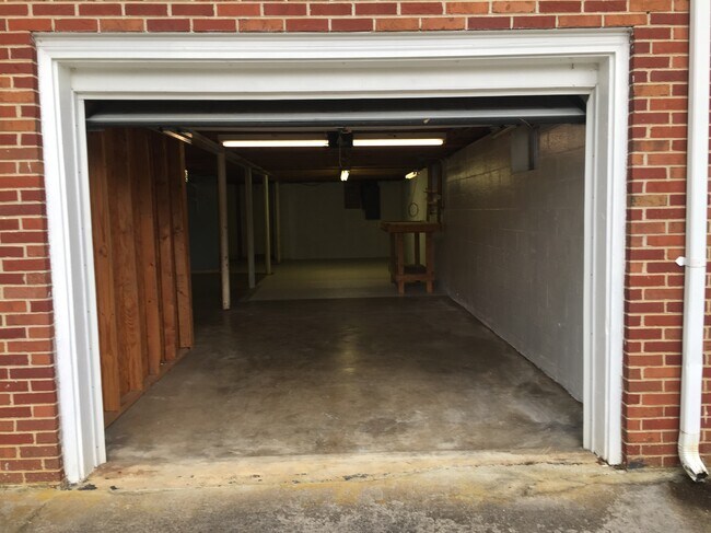 Foto del edificio - 507 N Gilmer Park