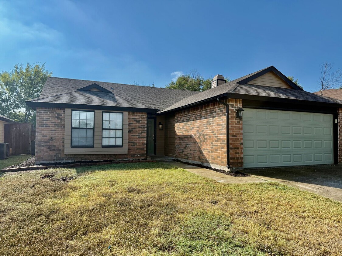 Foto principal - Fully Renovated 3-Bedroom in North Fort Worth – Top-Rated Keller ISD!