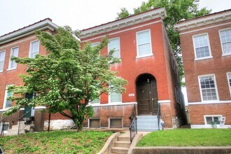 Building Photo - 4637 Virginia Ave