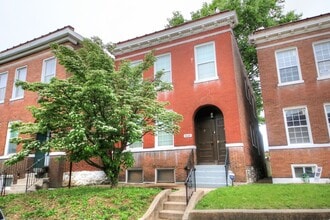 Building Photo - 4637 Virginia Ave