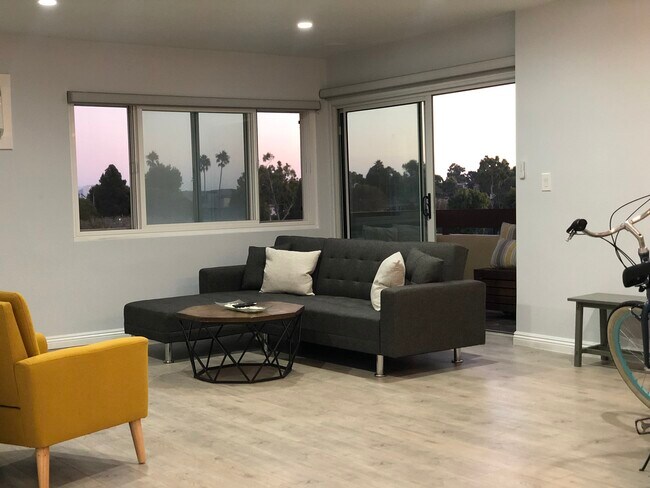 Foto del edificio - 8001 Redlands St