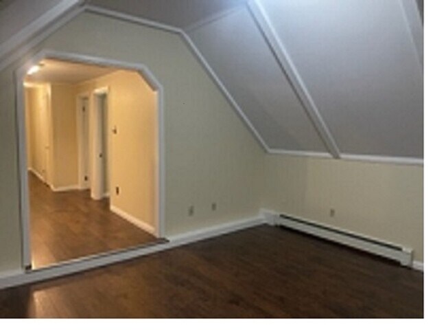 Building Photo - 45 St Albans Rd