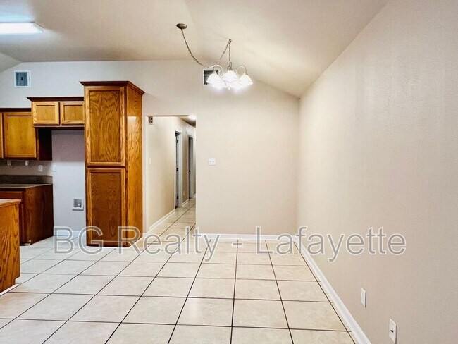 Building Photo - 105 Trinidad Cir