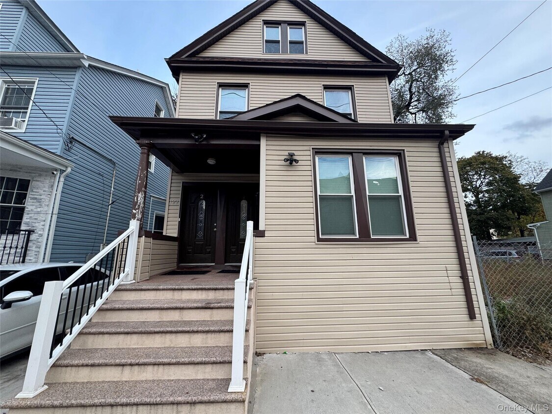 Foto principal - 122 Terrace Ave