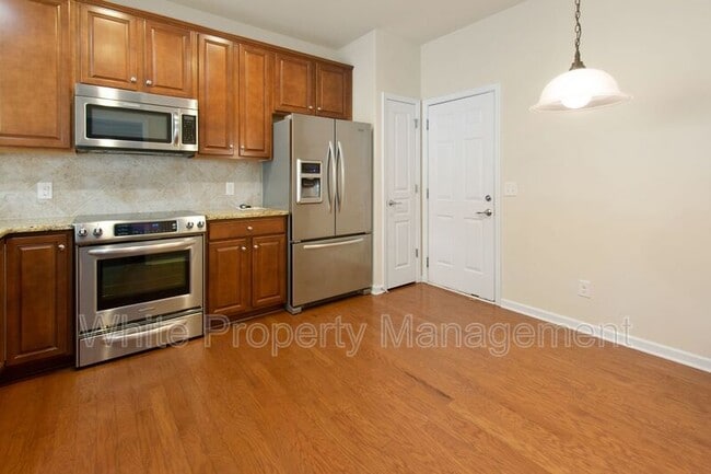 Photo - 15648 Canmore St Townhome
