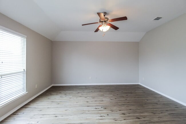 Foto del edificio - 1813 Cedar Wood Trail