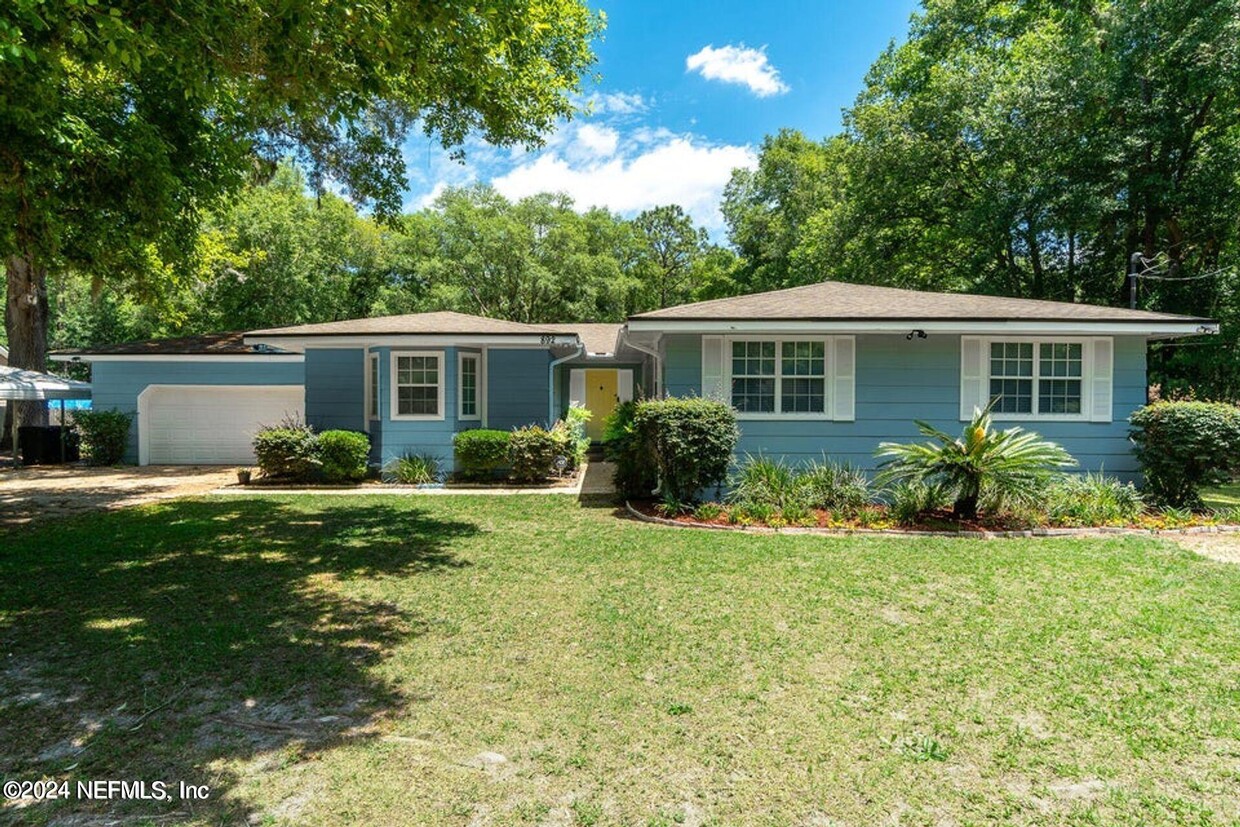 Foto principal - 892 Branscomb Rd