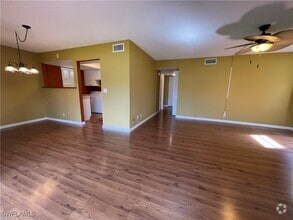 Building Photo - 1400 Pompei Ln