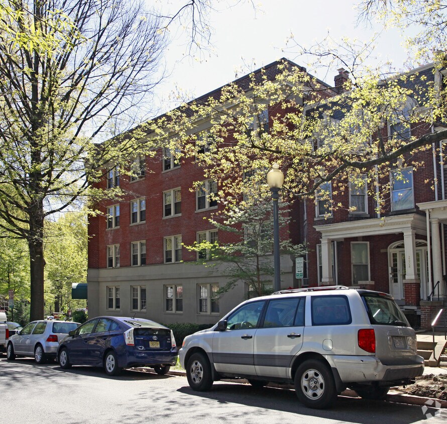Foto del edificio - 2854 Connecticut Ave NW