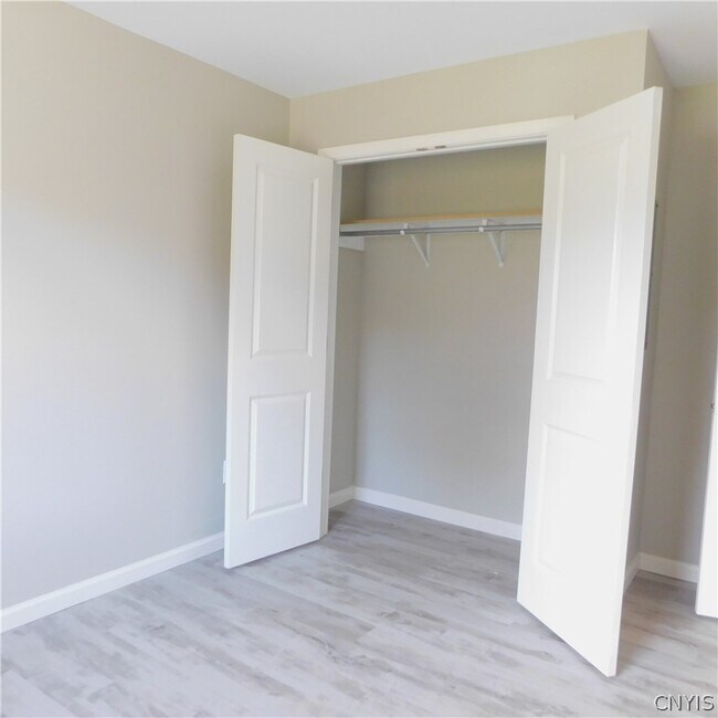 Foto del edificio - 413 S Main St