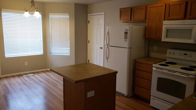 Foto del edificio - 1/2 OFF 1st MONTH!