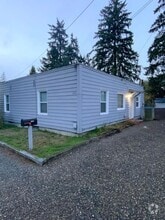 Building Photo - 1405 104th St S