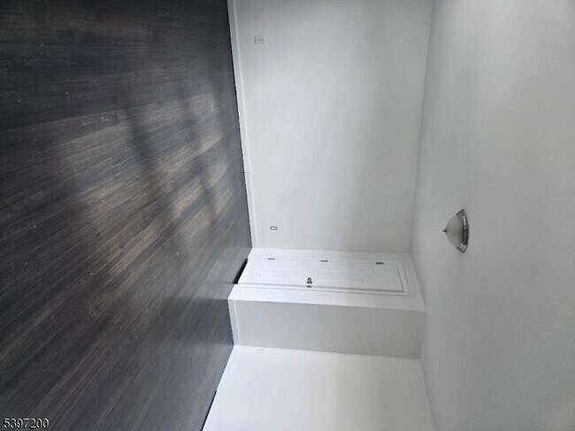 Foto del edificio - 115 Pine St