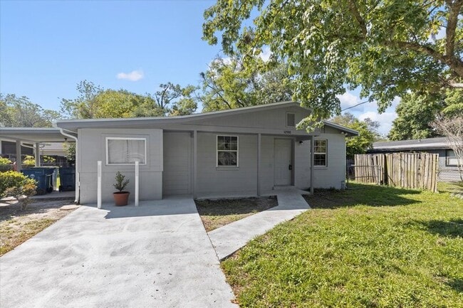 Building Photo - 10588 Airport Terrace Dr