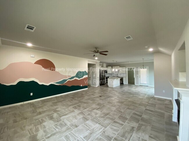 Foto del edificio - 109 S Geranium Ln