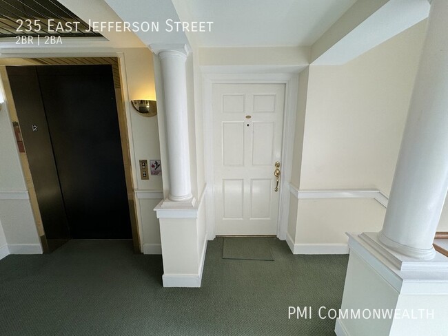 Foto del edificio - 2 Bed / 2 Bath Condo (Available Now)