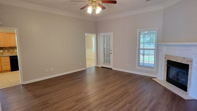 Foto del edificio - Forrest Pointe Subdivision