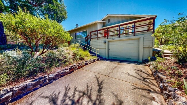 Building Photo - 4560 Sullivan Ct