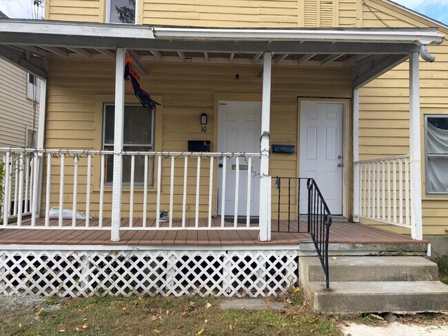 Building Photo - 10 Park St