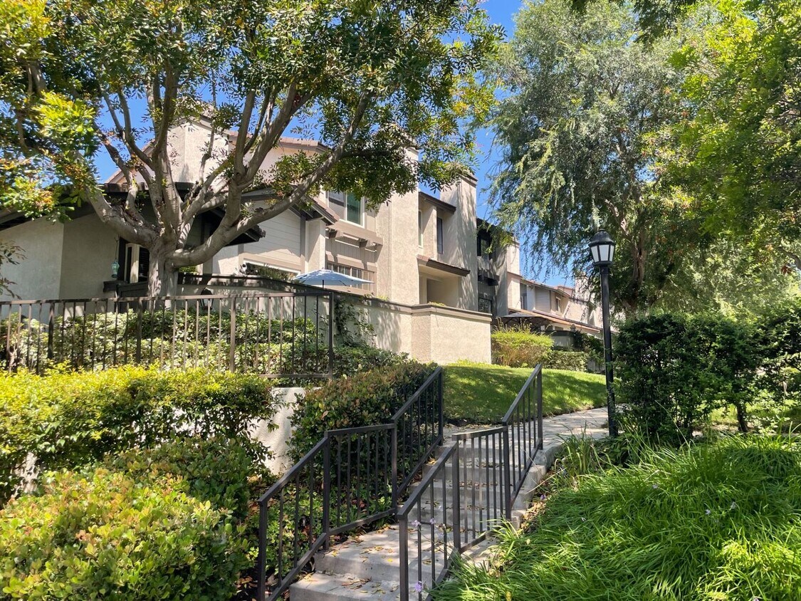 Foto principal - Highly Sought After Location in Turtle Roc...