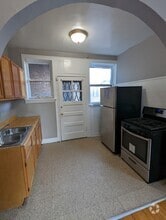 Building Photo - 5455 S Everett Ave