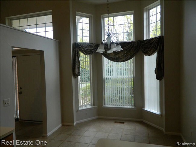 Building Photo - 3048 Bridlewood Dr