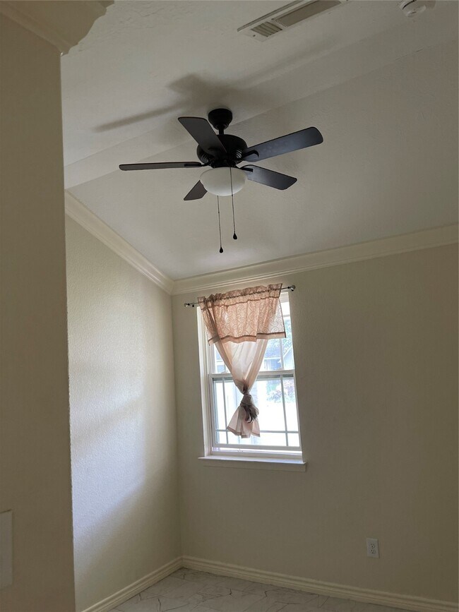 Foto del edificio - 4707 Knottynold Ln