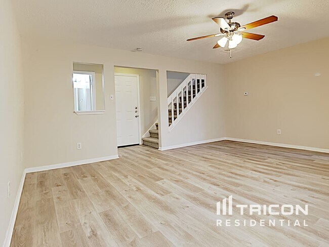 Foto del edificio - 16815 Shrub Oak Dr