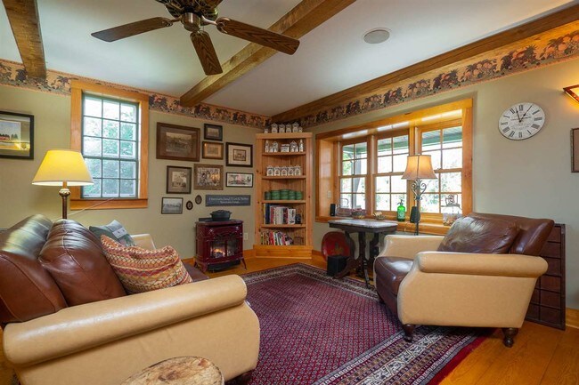 Building Photo - 51 Little River Rd