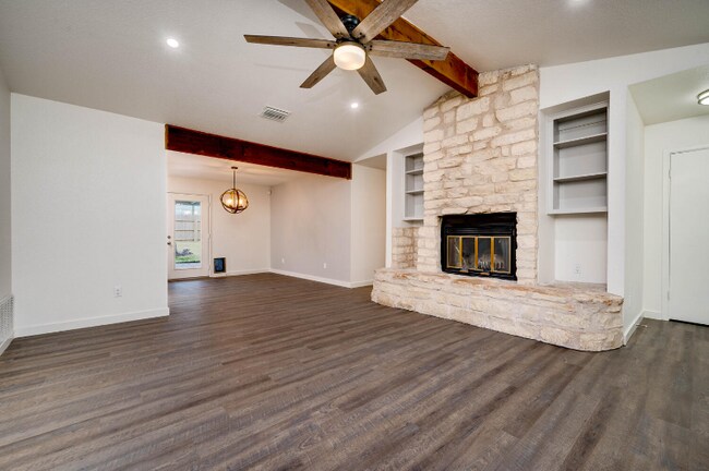 Building Photo - 2604 San Juan Dr