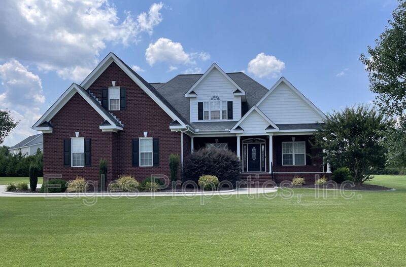 Primary Photo - 107 Brighton Dr