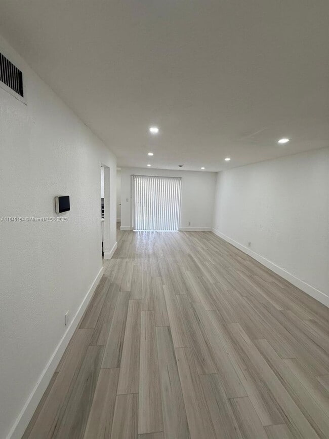 Building Photo - 2655 NW 60th Way