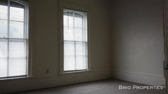 Foto del edificio - 502 S Franklin St