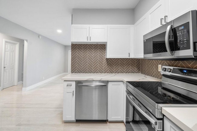 Photo - 3048 N Dixie Hwy Townhome