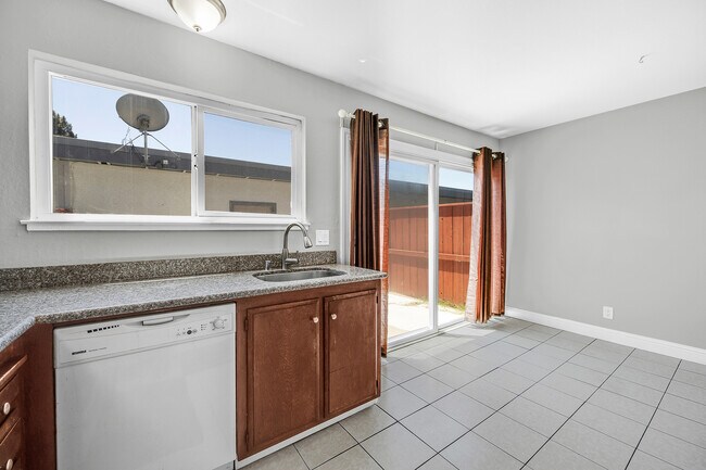 Building Photo - 4606 Granada Way